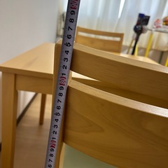 ダイニングテーブル＆椅子二脚の画像