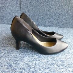 velikoko ブラックパンプス　21.5　黒の画像