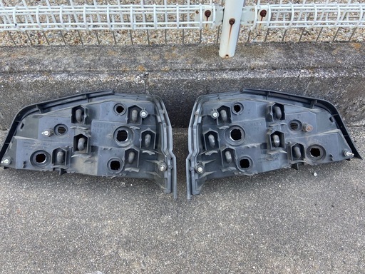 c35ローレルテールランプ後期