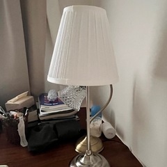 IKEA 照明　シルバーの画像