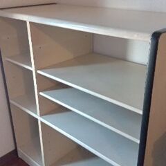 丈夫な収納棚〜何でもよく入ります〜の画像