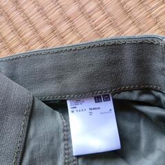 ユニクロストレッチパンツの画像