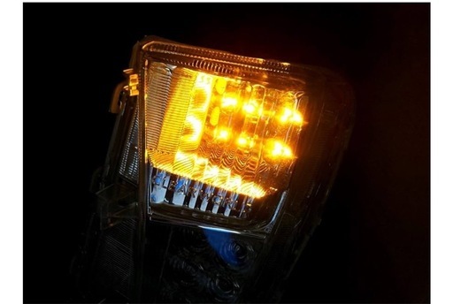 30プリウス　後期　ウィンカーLED デイライト