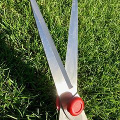 たち刈るくん　ほぼ新品　替え刃付き　草刈り　らくらく雑草対策　長い柄の画像