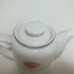 ミスタードーナツホワイト陶器 ティーポット 蓋付きの画像