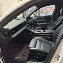 📌自社ローンOK🙆‍♂️ポルシェ❗️タイカン❗️クロスツーリスモ4S 4+1シート 4WD❗️高年式！令和５年❗️オプション２０項目以上❗️新車保障継承可❗️の画像