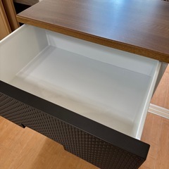 衣類収納棚(プラスチック製)の画像
