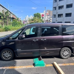 日産セレナの画像
