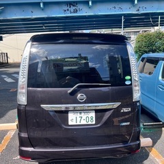 日産セレナの画像