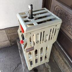 業務用電動かき氷器　伊吹　初雪　CHUBU KOKI製　高さ約63cmの画像