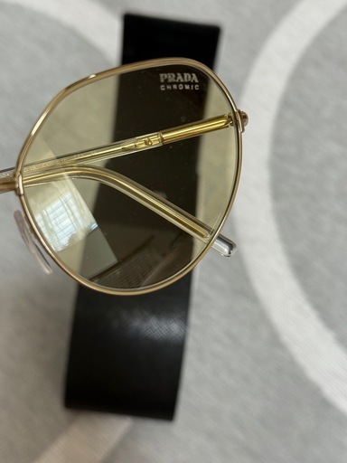 PRADAプラダサングラス