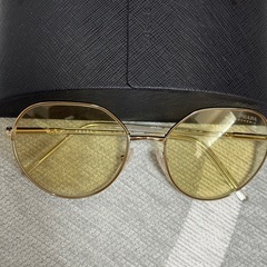 PRADAプラダサングラスの画像