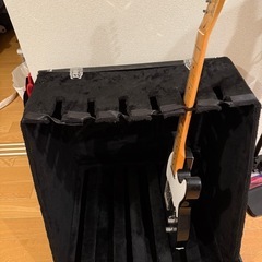 折りたたみ式ギタースタンド6本の画像