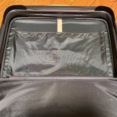 Christine Schrammek Japan　ハンドバッグ型　ビジネスバッグ型　高級感（元は化粧品のケース？）の画像