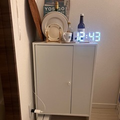 IKEA BAGGEBO バッゲボー キャビネット扉付+ LACK ラックの画像