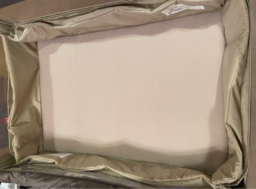 アップリカ　ココネルエアー　ベビーベッド