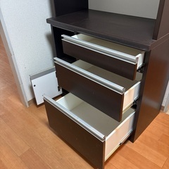 食器棚（ガラス戸にストッパー付）の画像