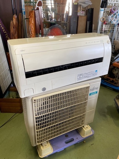 受け渡し決定東○73 FUJITSU エアコン nocria AS-D28H-W ポンプダウン済み 2018年製 リモコン付き
