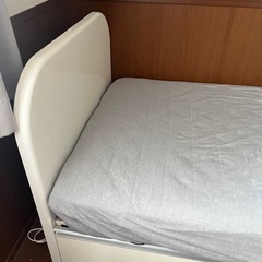 ベッドの画像