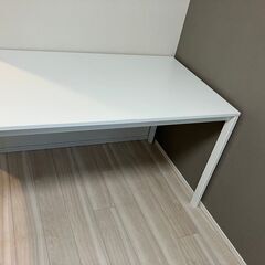 Moving out sale: Work/Dining Tableの画像