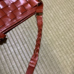 1点ものの本革ショルダーバックの画像