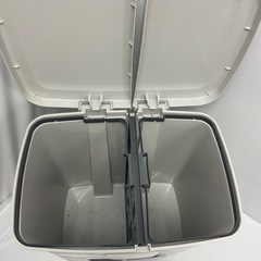 ゴミ箱の画像