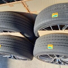 245/40R20・8.5J タイヤホイル4本セット（アルファード・ヴェルファイアなど）の画像