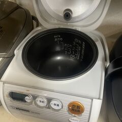 リサイクルショップどりーむ荒田店　No4222 炊飯器　象印　２０２２年製　３合炊き　高年式♪の画像