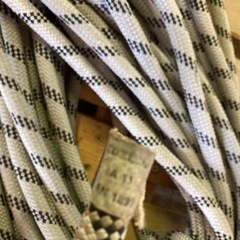 長いロープです。の画像