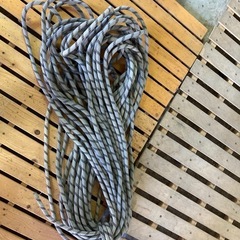 長いロープです。の画像