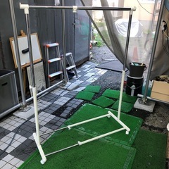 伸縮ハンガーラック　ホワイトの画像