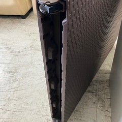 I 2508-519 折りたたみテーブル ラタン調　キズ汚れ有り　1箇所部品無しの画像