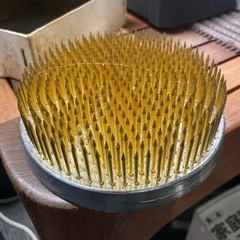 生花に　剣山　100mm3個　 50mm1個の画像