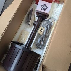 池のポンプ 灯篭ライト付きの画像