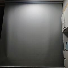 プルコード式 ロールスクリーン　グレーの画像