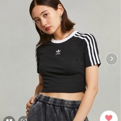 adidasTシャツの画像