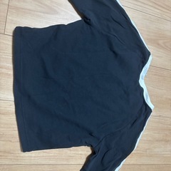 adidasTシャツの画像