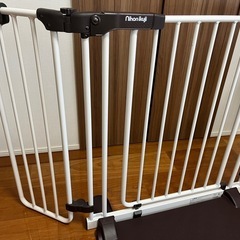 日本育児 おくトビラ Sサイズ　ドア付きベビーゲートの画像