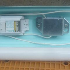 東芝製蛍光防犯灯（AC100V 20W １灯　自動点灯)の画像
