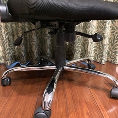 ハイバックロッキングオフィスチェアーの画像