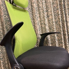 ハイバックロッキングオフィスチェアーの画像
