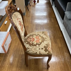ダイニングチェア　アンティーク調　※座面裏破れあり　【トレファク　川越店】の画像