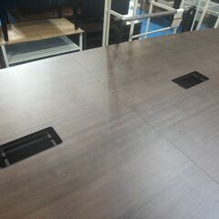 大型会議用テーブル　の画像