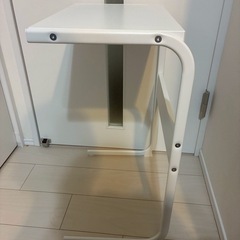IKEA 
サイドテーブルの画像
