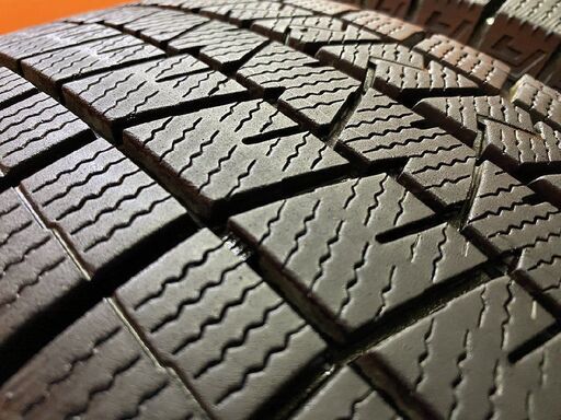 【DL WM03 195/65R16】スタッドレス【DL VIOLENTO 16インチ スタッドレス 5.5J4HPCD100+42】21年製 バリ溝 ライズ ロッキー等　(KTM470)