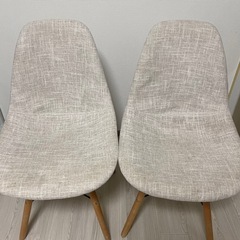 テーブルと椅子2脚セットの画像