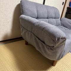 ソファの画像