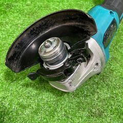 マキタ GA404DN 充電式ディスクグラインダー バッテリー1個付き【市川行徳店】【店頭取引限定】【中古】ITQMIN3KXZA4の画像