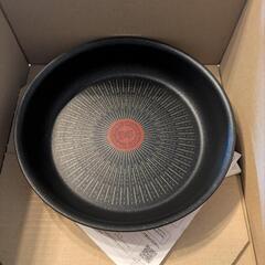 新品　T-fal IH対応フライパンセットの画像