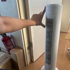 縦型扇風機の画像